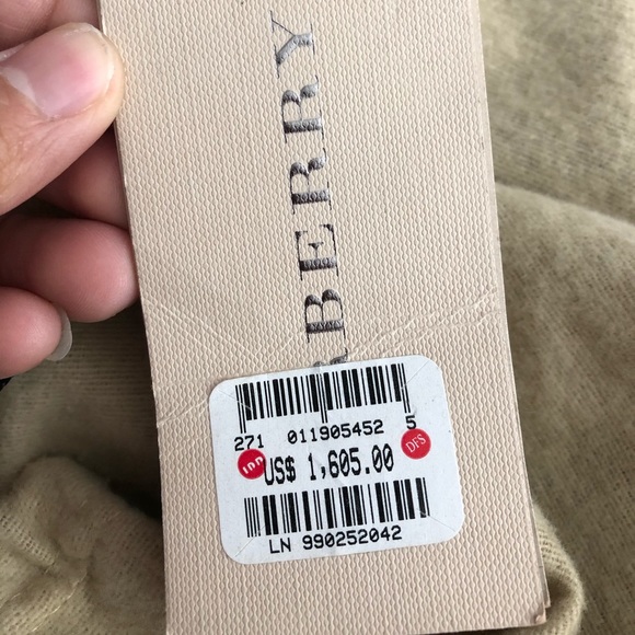 Authentic Burberry Crossbody - Picture 11 of 11